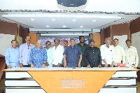 Desam Kosam Movie Press Meet Photos